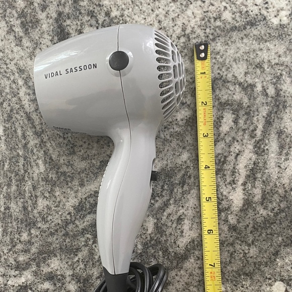 VIDAL SASSOON 1600W MINI TRAVEL HAIR DRYER W DUAL VOLTAGE - Picture 8 of 8